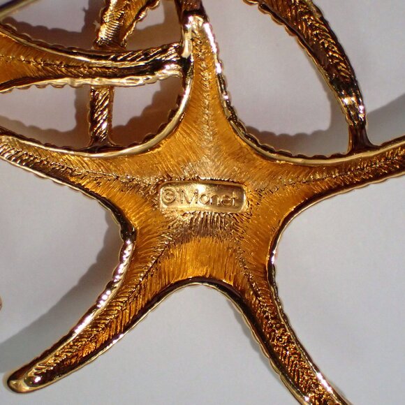 Sun-Kissed Starfish Monet Brooch - Picture 3 of 6
